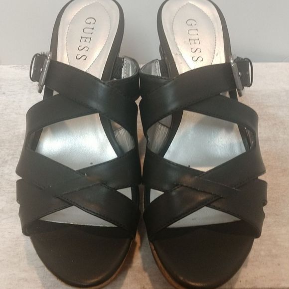 👍 Guess Wedge platform Sandals.  S3 - Picture 3 of 7